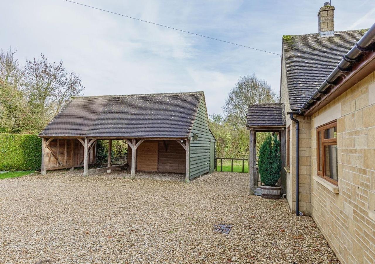 فيلا Charming 3Bd Cotswolds Family Retreat بورتون أُنذ ووتر المظهر الخارجي الصورة