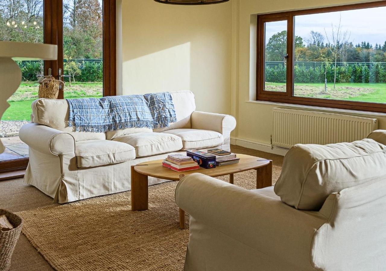 فيلا Charming 3Bd Cotswolds Family Retreat بورتون أُنذ ووتر المظهر الخارجي الصورة