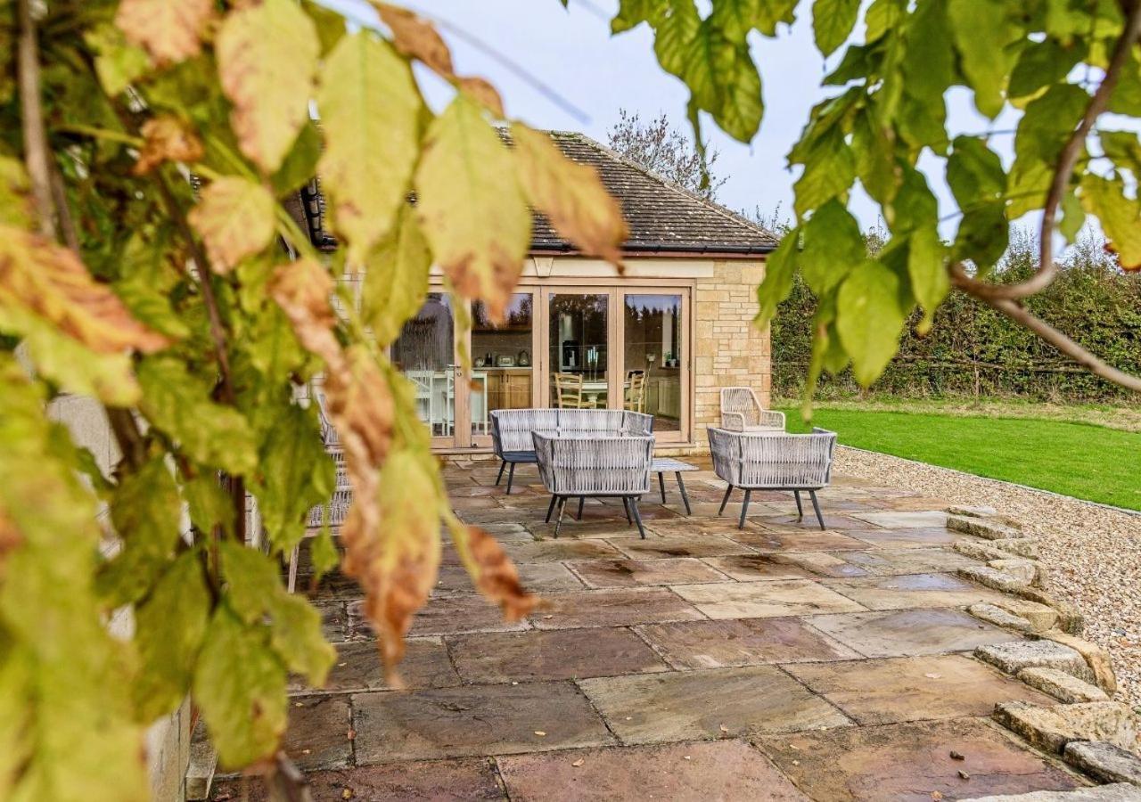 فيلا Charming 3Bd Cotswolds Family Retreat بورتون أُنذ ووتر المظهر الخارجي الصورة