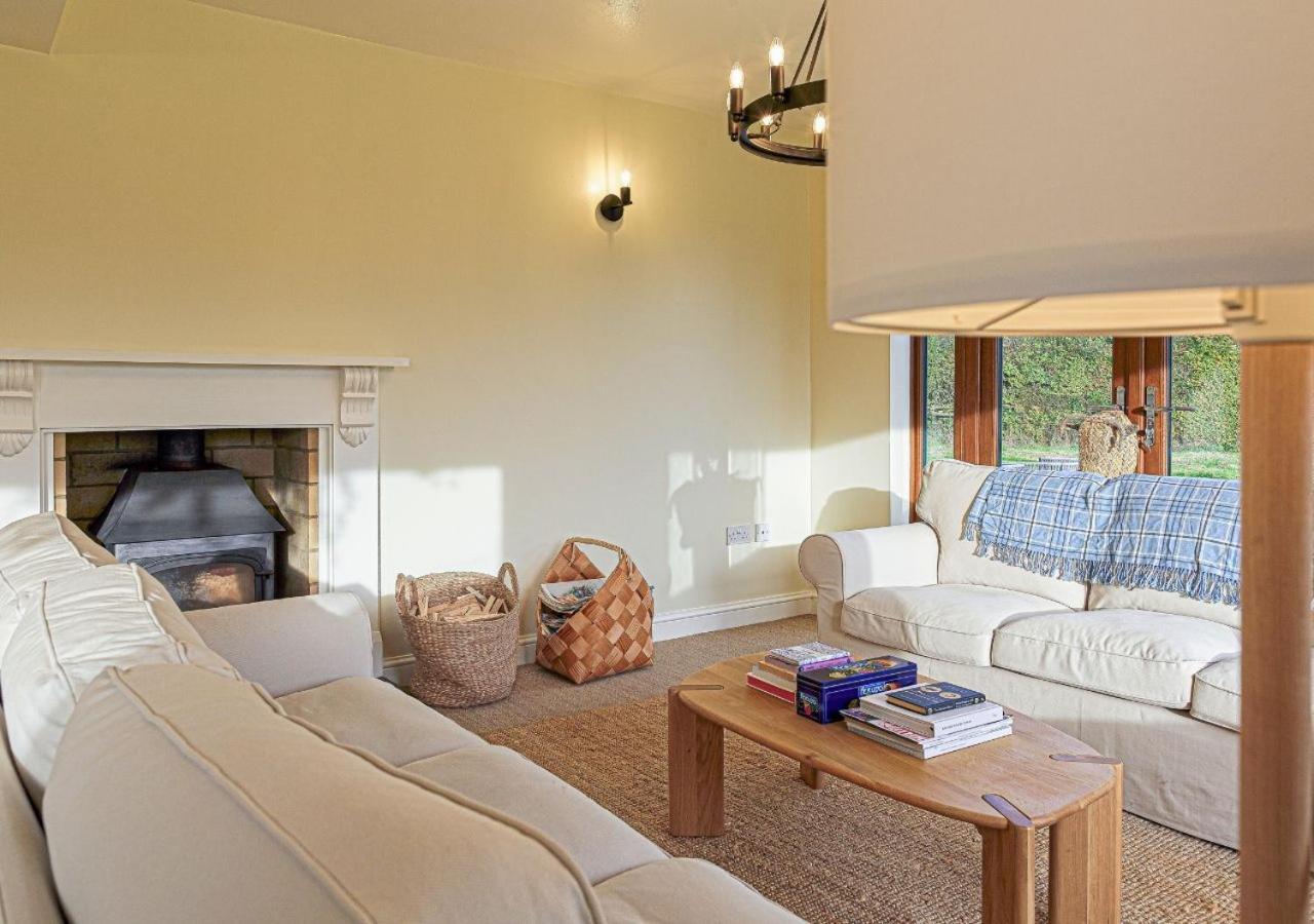 فيلا Charming 3Bd Cotswolds Family Retreat بورتون أُنذ ووتر المظهر الخارجي الصورة