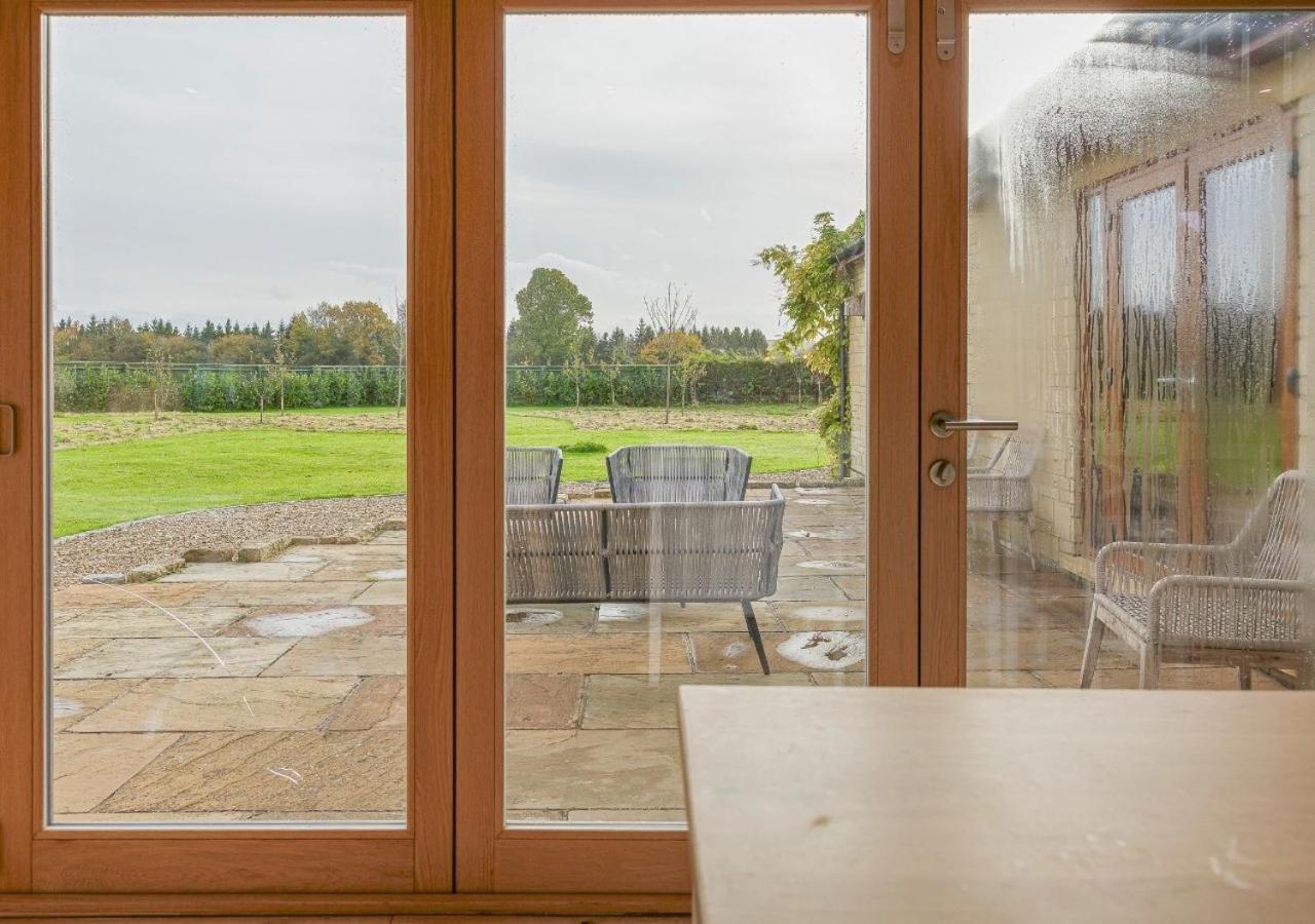 فيلا Charming 3Bd Cotswolds Family Retreat بورتون أُنذ ووتر المظهر الخارجي الصورة