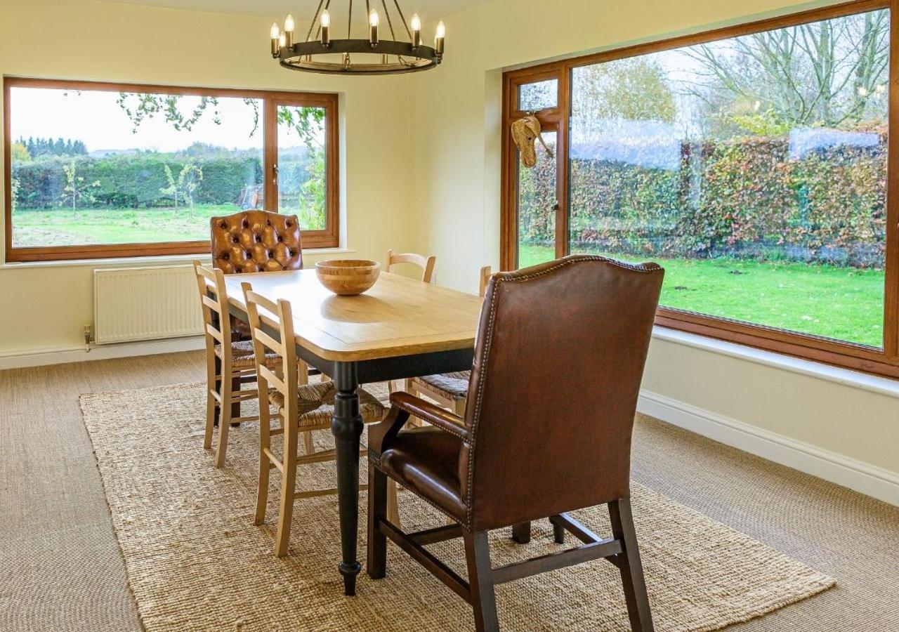 فيلا Charming 3Bd Cotswolds Family Retreat بورتون أُنذ ووتر المظهر الخارجي الصورة